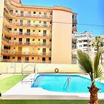 Palm Breeze Apartament *